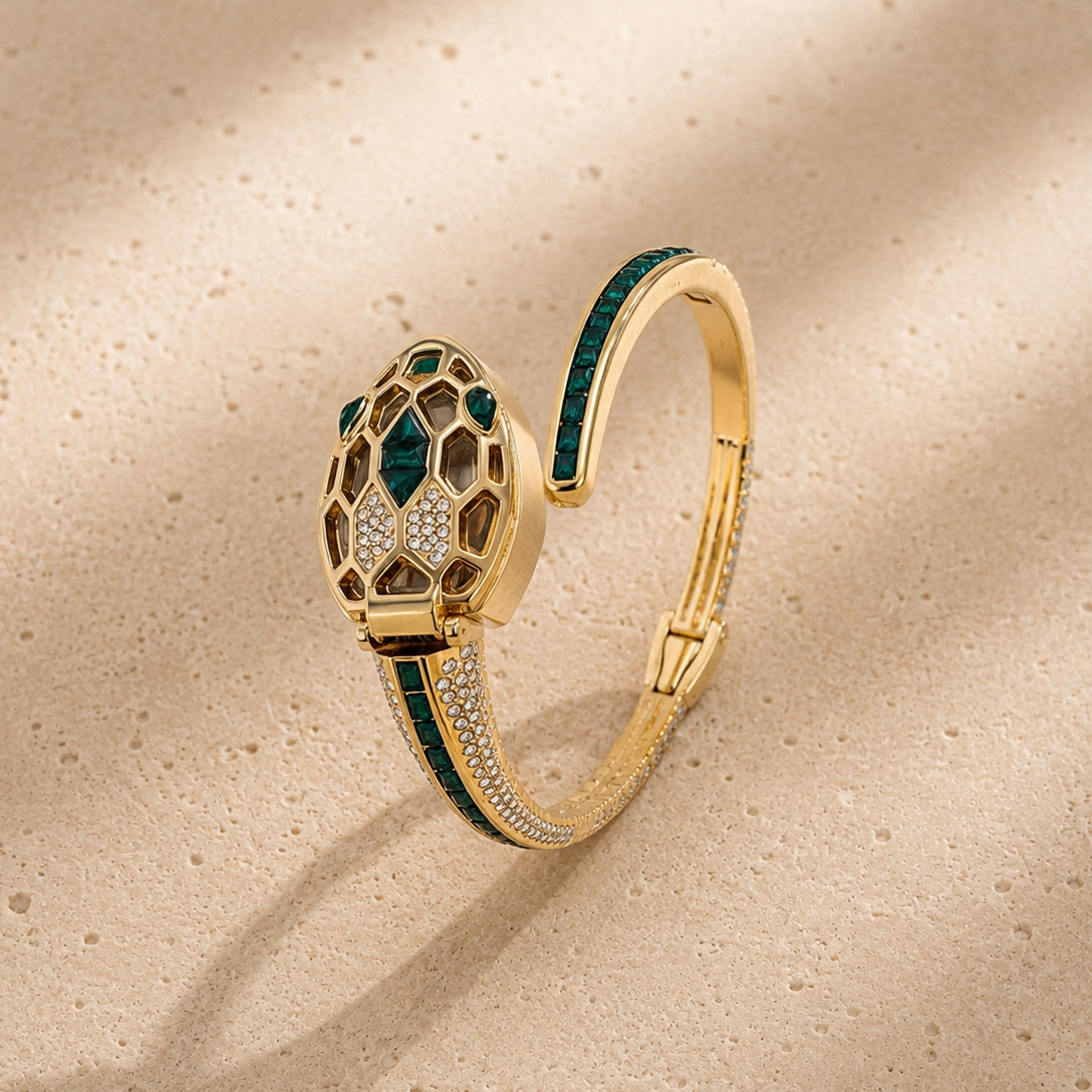 Premium dragon Crystal Stone Women Wrist Watch-green