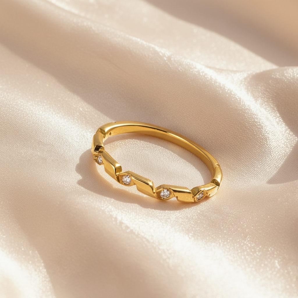 304L 18K GOLD PLATED Minimal Gold Link Crystal Ring