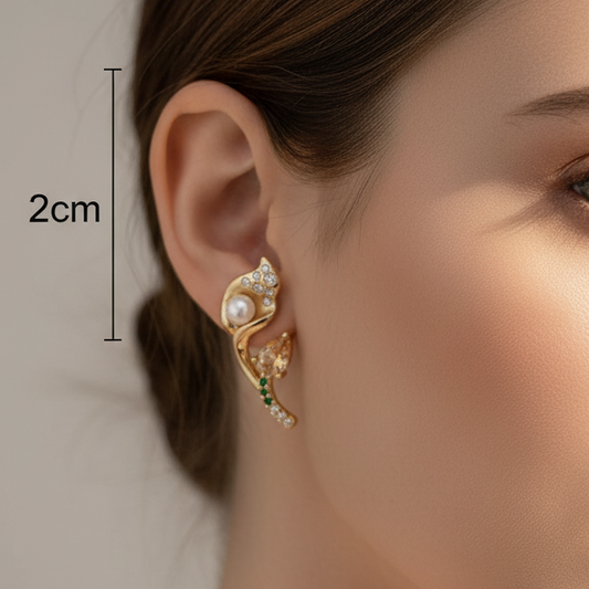 Elegant Floral Pearl Stud Earring