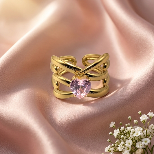  Gold ring with a heart-shaped pink Gemstone,