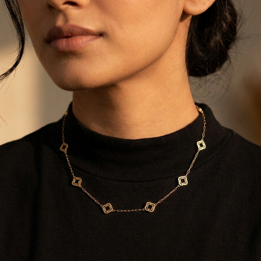 Elegant Geometric Gold Chain necklace
