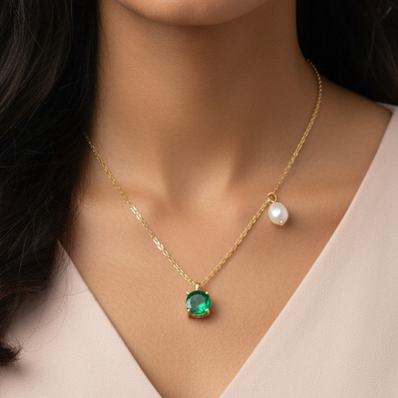 Emerald pearl drop necklace
