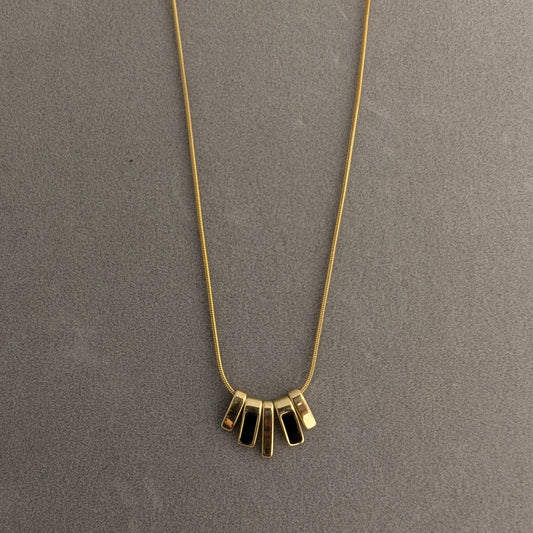 Gold chain with Italian pendant