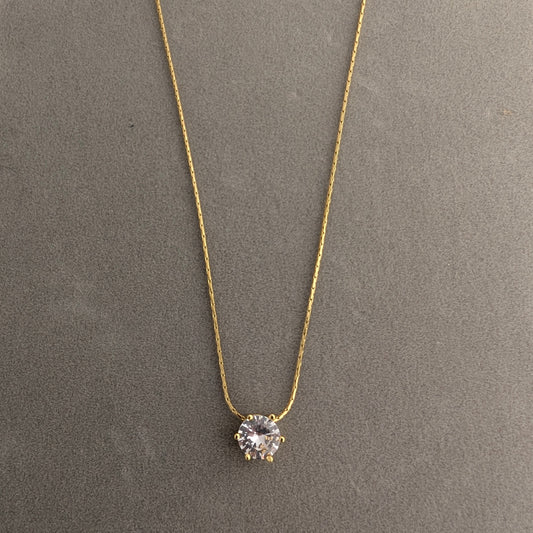 Daisy bloom necklace