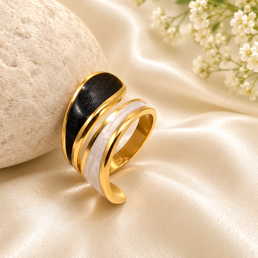 304L 18k GOLDPLATED Elegant Black and white Enamel open Statement Ring