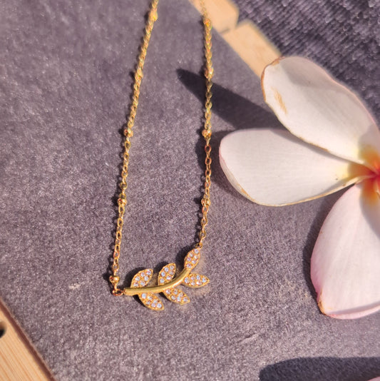 Leaf pendant antitarnish chain