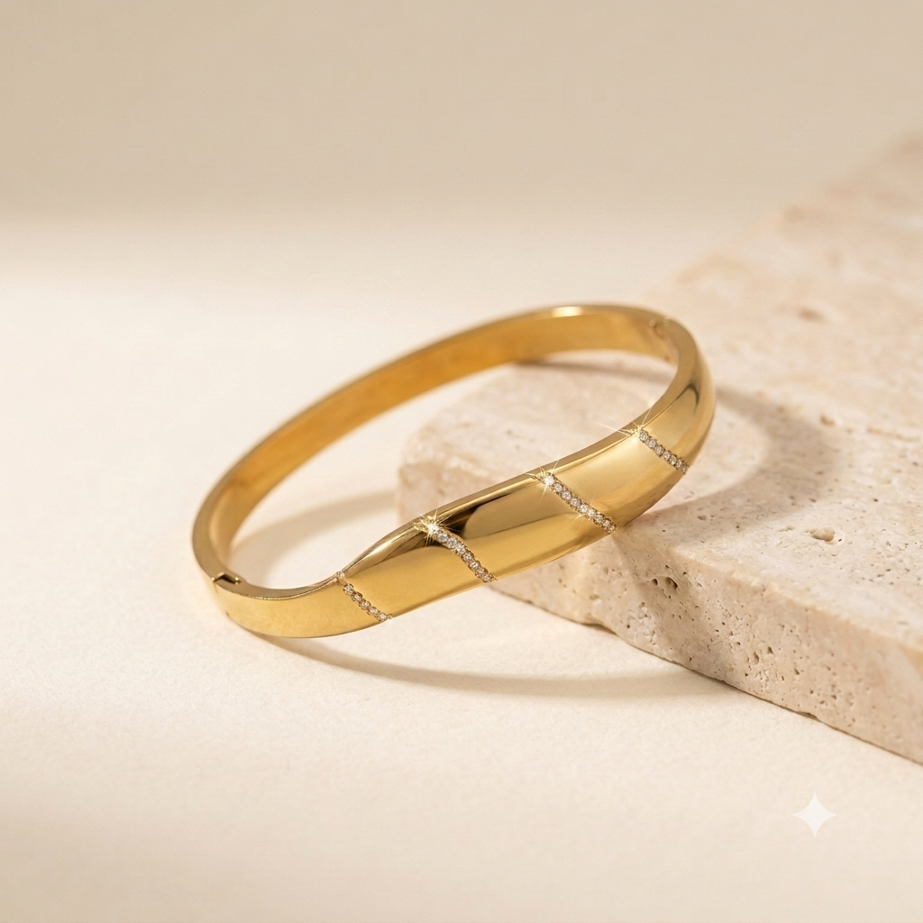 Minimalist Twist Gold Kada