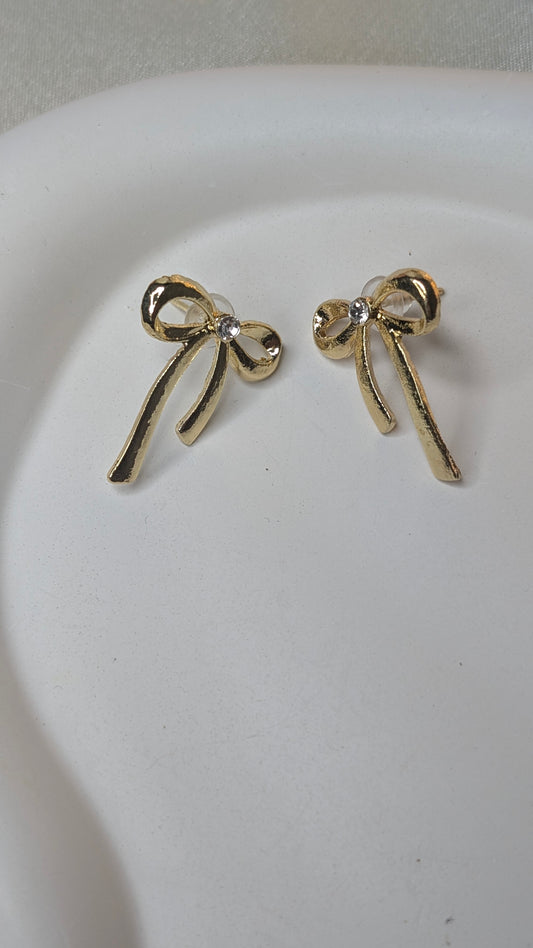Sleek Gold bow earrings