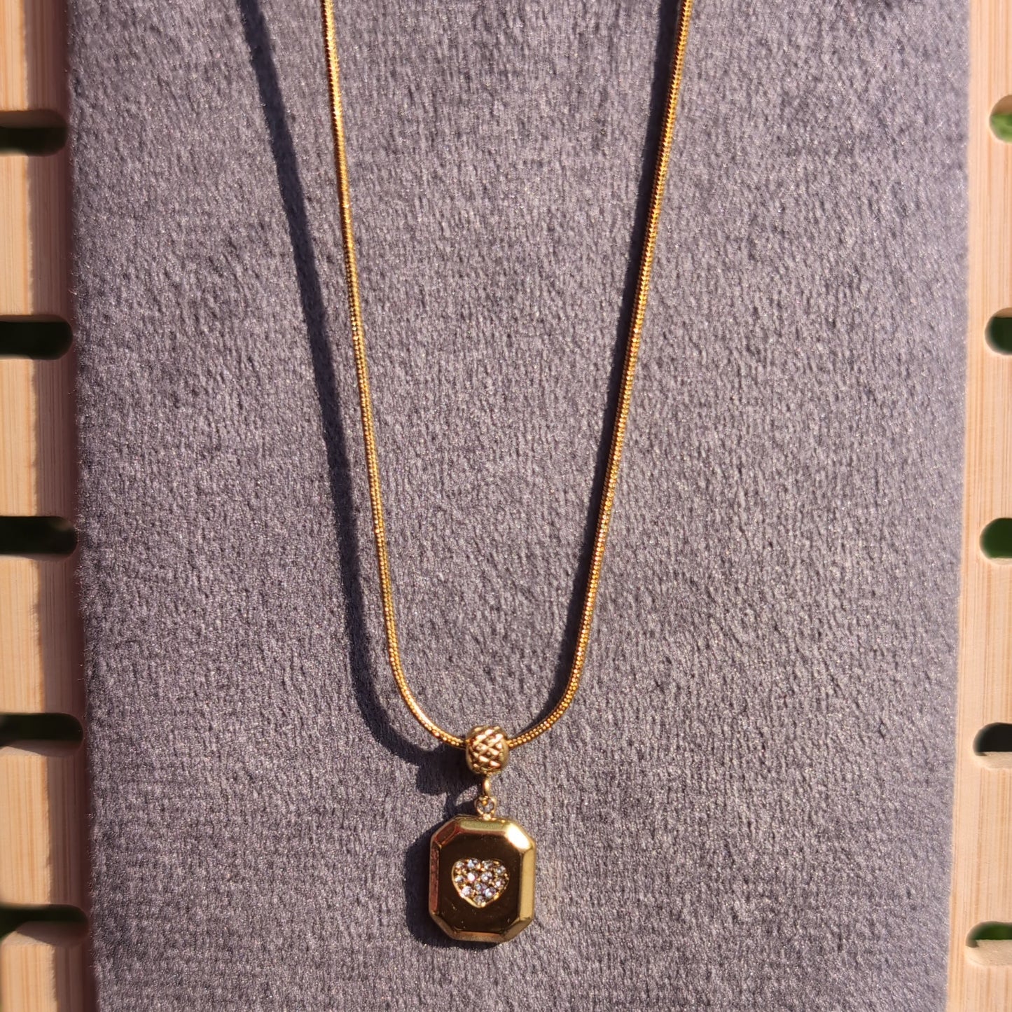 Love symbol lock chain