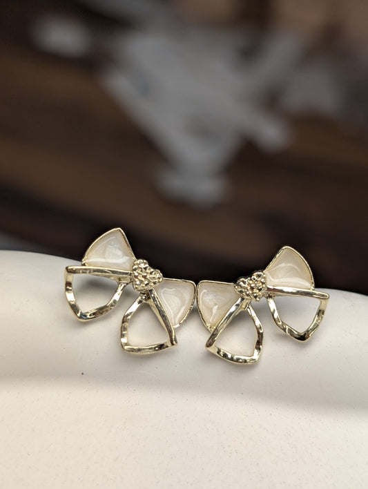 Elegant Bow Knot Stud Earrings – Gold Finish