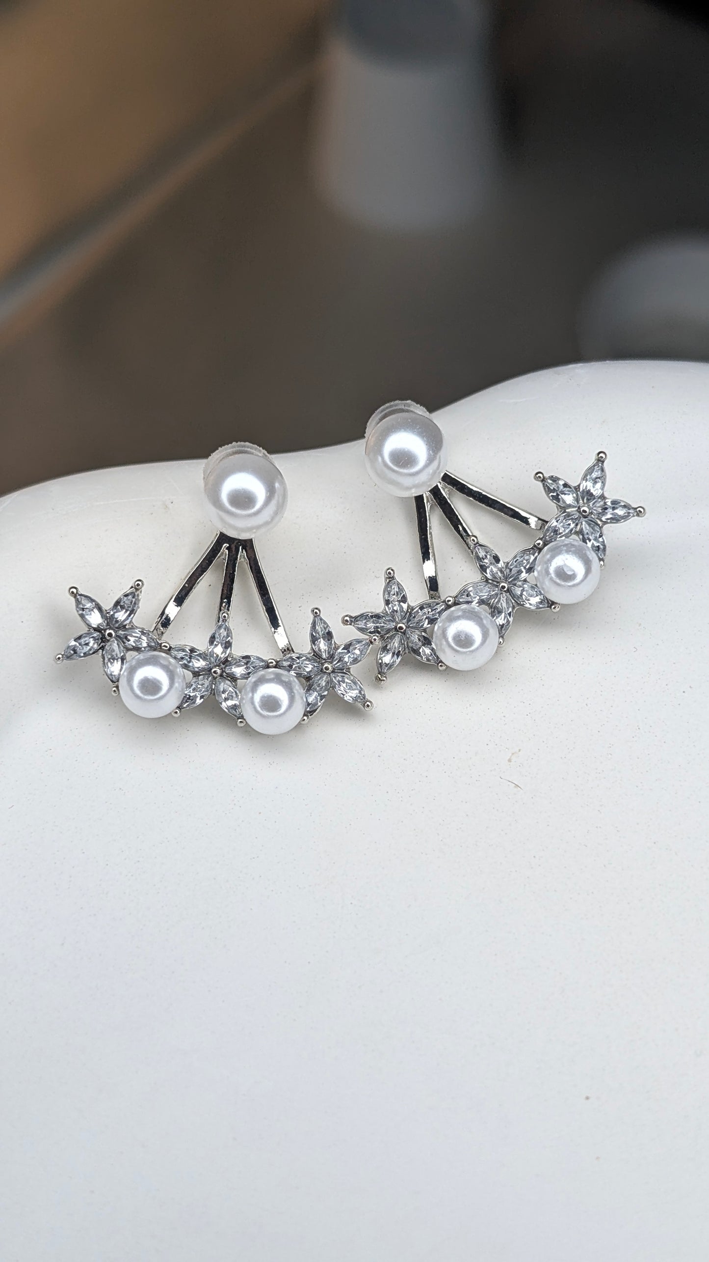 Floral crystal & pearl stud earrings