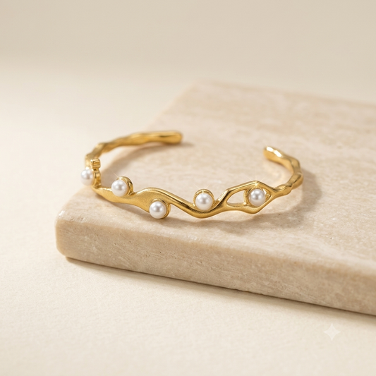 White Pearl Accent Kada